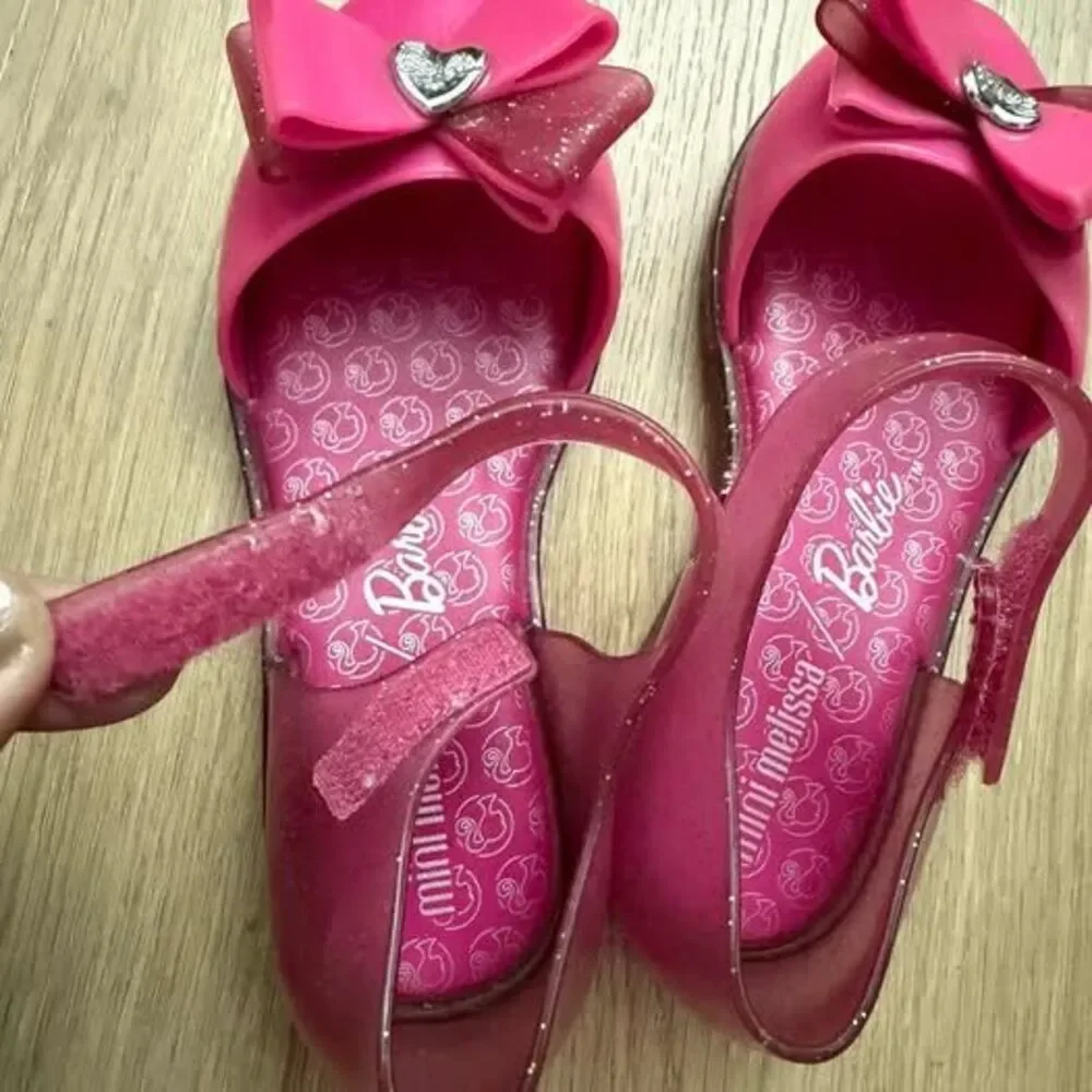 Unbranded pink mini